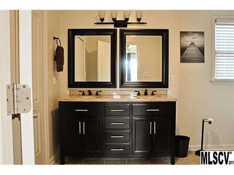 2077 Waterfall Ln, Conover, NC 28613 photo 6