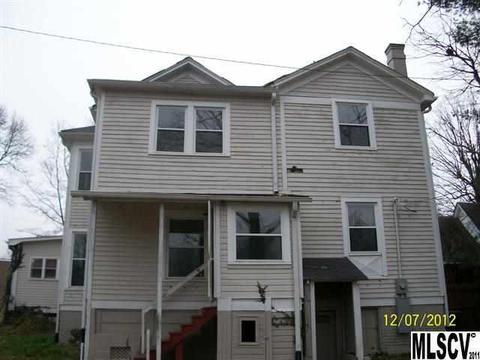 232 3rd St, Hickory, NC 28602 photo 2