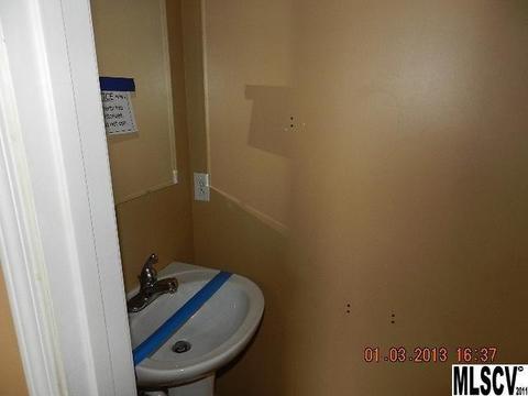 4635 River Run Circle St, Hickory, NC 28602 photo 10