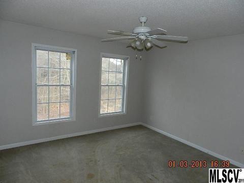4635 River Run Circle St, Hickory, NC 28602 photo 13
