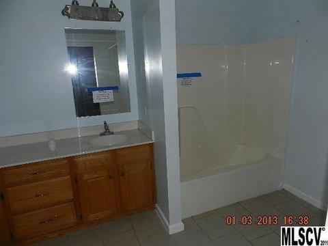 4635 River Run Circle St, Hickory, NC 28602 photo 12