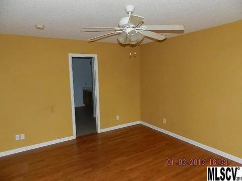 4635 River Run Circle St, Hickory, NC 28602 photo 11