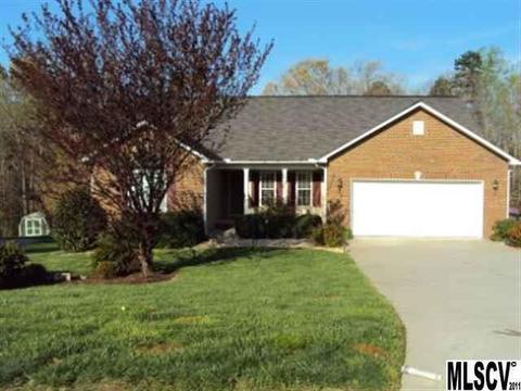 3308 Overbrook Dr, Conover, NC 28613 photo 2