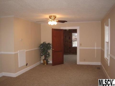 315 4th Ave, Conover, NC 28613 photo 13