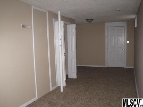 315 4th Ave, Conover, NC 28613 photo 9