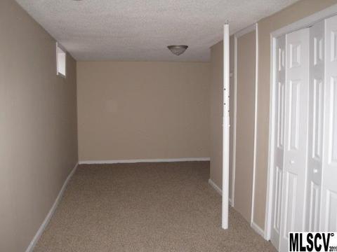 315 4th Ave, Conover, NC 28613 photo 8