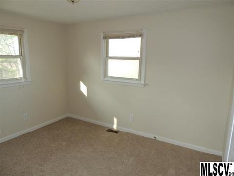 451 27th Avenue Nw Cir NW, Hickory, NC 28601 photo 19