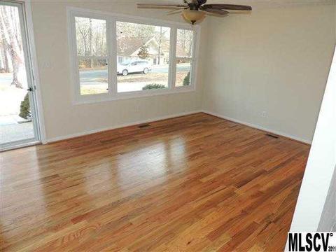 451 27th Avenue Nw Cir NW, Hickory, NC 28601 photo 3