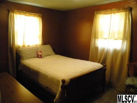 5094 Clearview Ct, Conover, NC 28613 photo 9