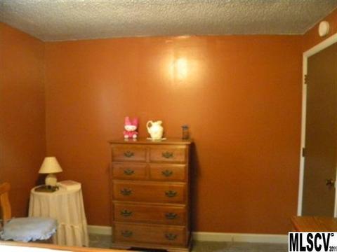 5094 Clearview Ct, Conover, NC 28613 photo 8