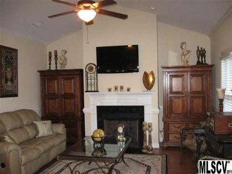 711 3rd St, Conover, NC 28613 photo 2