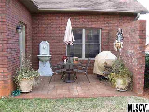 711 3rd St, Conover, NC 28613 photo 8