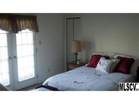 610 6th Street Ne Cir NE, Conover, NC 28613 photo 4