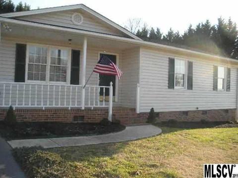 2469 Side Ln, Conover, NC 28613 photo 10