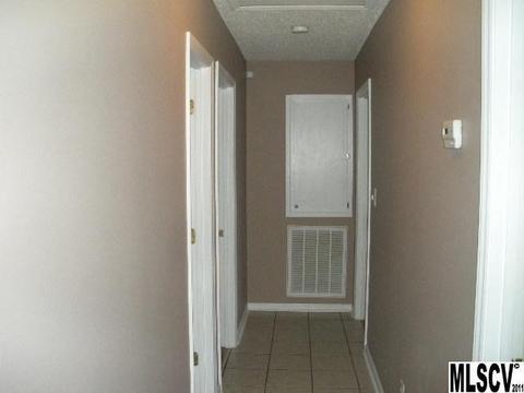 2469 Side Ln, Conover, NC 28613 photo 3