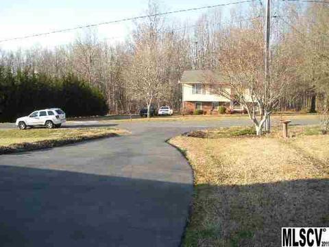 2469 Side Ln, Conover, NC 28613 photo 12