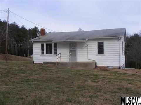 1739 Goble Rd, Hiddenite, NC 28636 photo 1