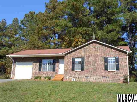 4552 Berry Cap Dr, Conover, NC 28613 photo 1