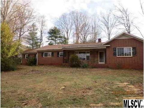 1430 8th Ave, Conover, NC 28613 photo 1