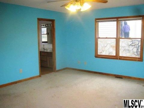 1982 Viewpoint Rd, Newton, NC 28658 photo 2