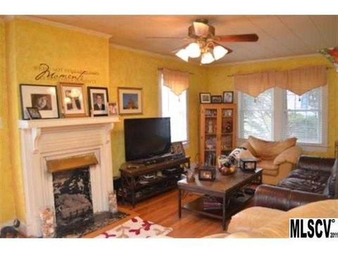 404 7th Avenue Nw Pl NW, Hickory, NC 28601 photo 2