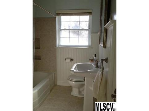 1053 5th Avenue Nw Ct NW, Hickory, NC 28601 photo 4