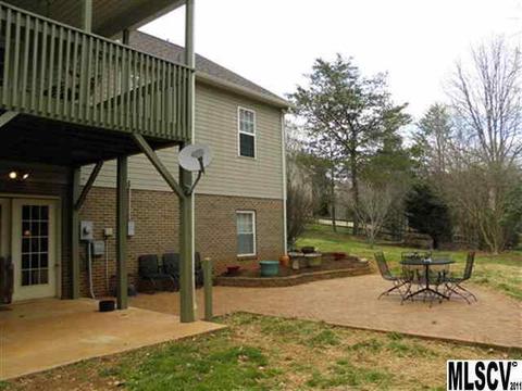 704 Flint Ct, Conover, NC 28613 photo 16