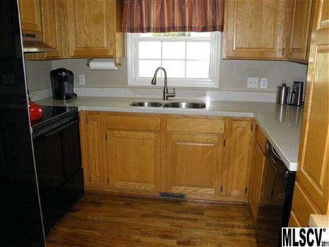 704 Flint Ct, Conover, NC 28613 photo 19