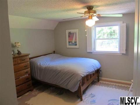 70 Lakeside Loop Ext, Hickory, NC 28601 photo 4