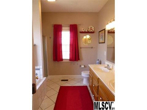 4200 Windsor Ct, Hickory, NC 28602 photo 10
