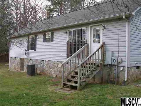 4792 Mayble St, Catawba, NC 28609 photo 2