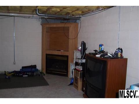 3094 Kay St, Conover, NC 28613 photo 3