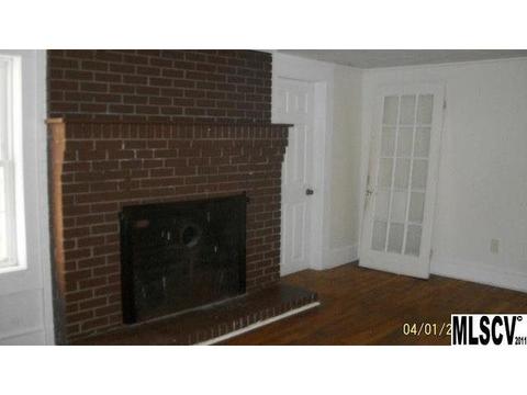 543 3rd Ave Dr, Hickory, NC 28602 photo 4