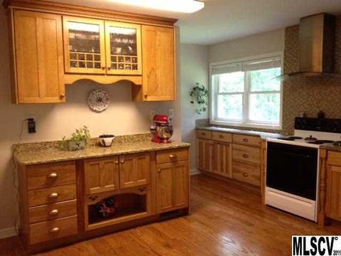 715 2nd Avenue Ne Pl NE, Conover, NC 28613 photo 9