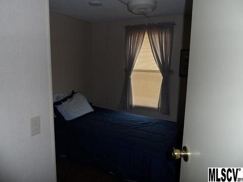 6523 Riverside Dr, Conover, NC 28613 photo 3