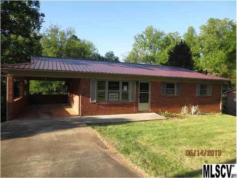 2556 Cedar Valley Dr, Conover, NC 28613 photo 1