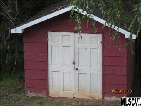 2556 Cedar Valley Dr, Conover, NC 28613 photo 3
