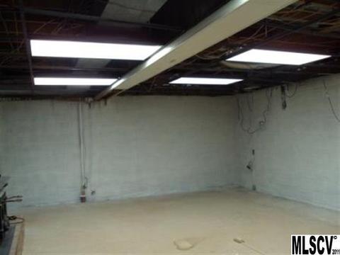 561 3rd St, Hickory, NC 28601 photo 5