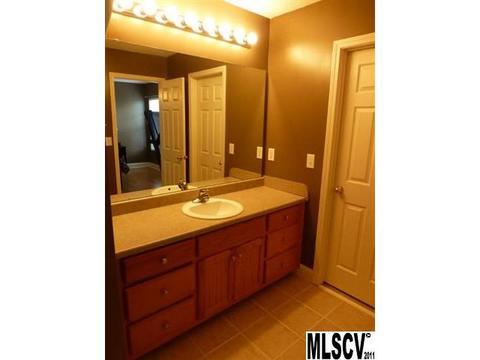 102 Pine Meadows Cir, Hickory, NC 28601 photo 8