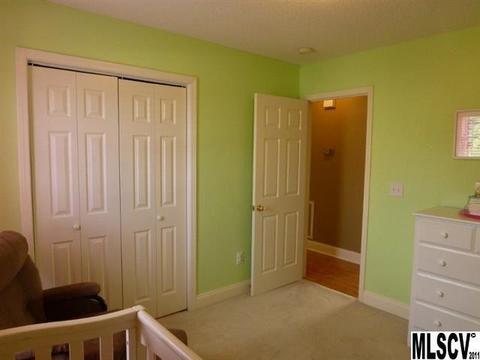 102 Pine Meadows Cir, Hickory, NC 28601 photo 10
