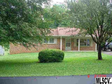 1601 5th St NE, Conover, NC 28613 photo 1