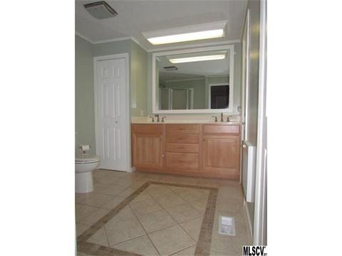 3560 Hillview Dr, Conover, NC 28613 photo 3
