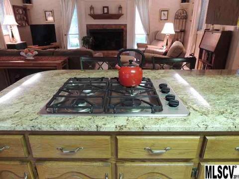 104 8th St, Conover, NC 28613 photo 3