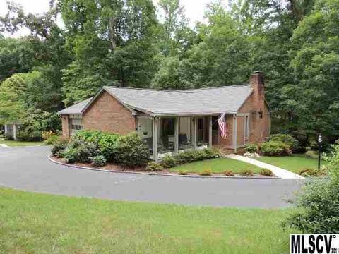 104 8th St, Conover, NC 28613 photo 2