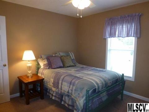 1005 Atherstone St, Conover, NC 28613 photo 12
