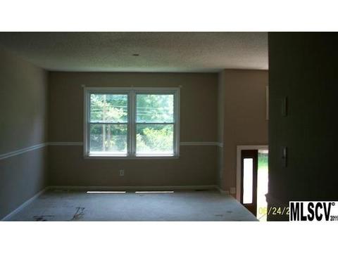 230 Lakeside Loop Ext, Hickory, NC 28601 photo 2