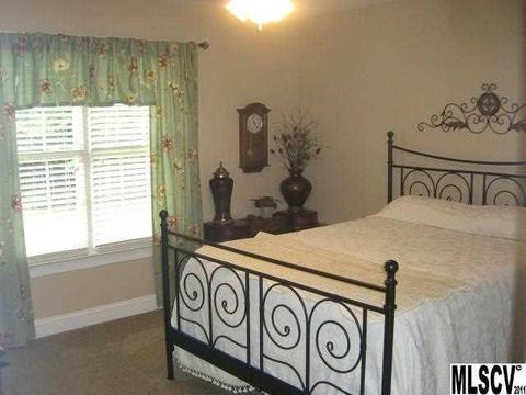 4322 Cottingham Dr, Hickory, NC 28602 photo 9