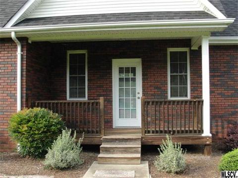 802 4th St, Conover, NC 28613 photo 11