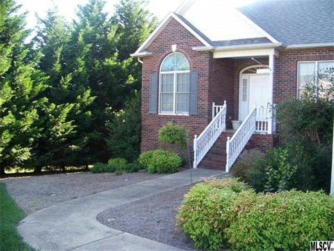 407 9th Ave, Conover, NC 28613 photo 2