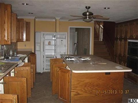 999 Blackburn Hollow Rd, Purlear, NC 28665 photo 6